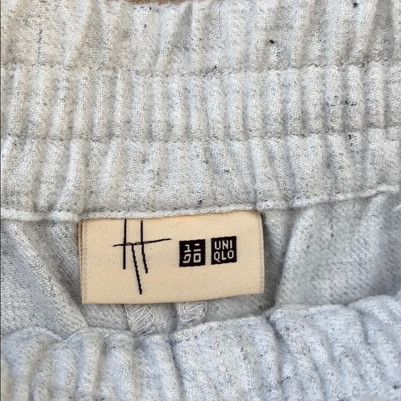 UNIQLO Hi rise flare pants - Picture 6 of 11